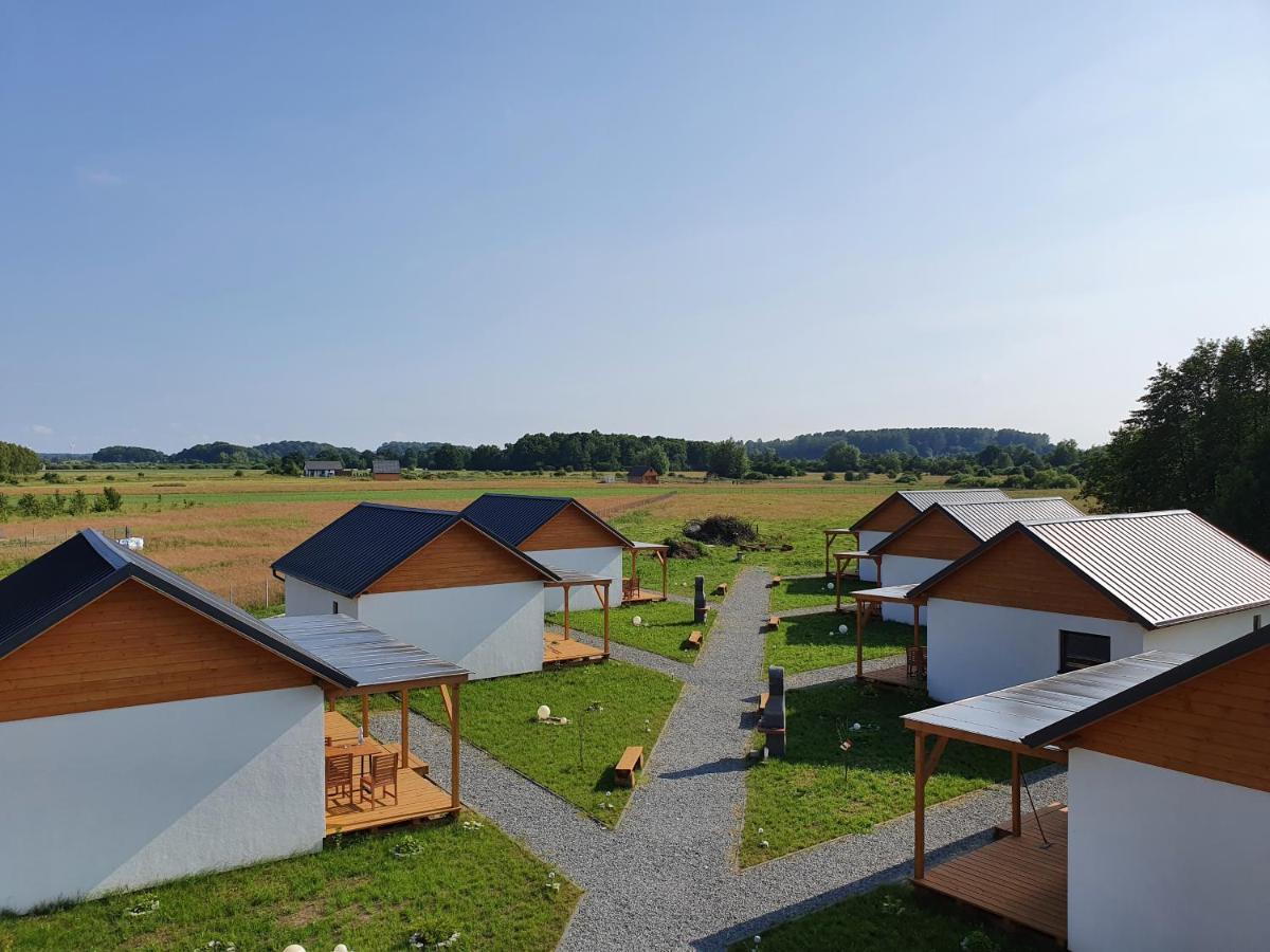 Zakatek Baltyku - Domki Letniskowe Nad Morzem I Jeziorem Jezierzany Exterior foto
