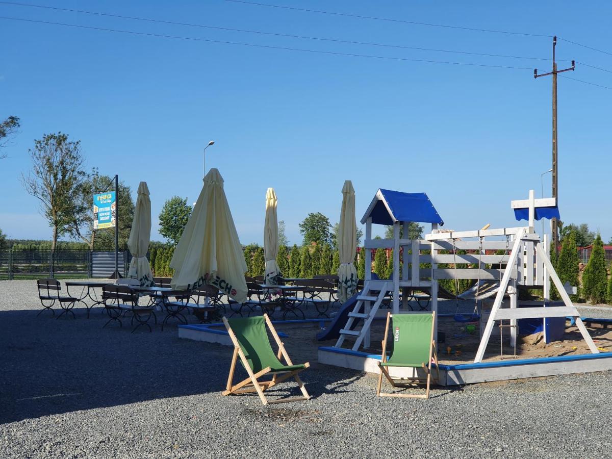 Zakatek Baltyku - Domki Letniskowe Nad Morzem I Jeziorem Jezierzany Exterior foto